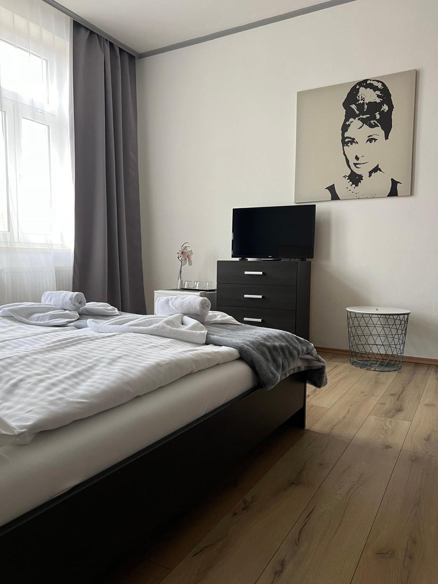 Hotel Geo Prag Exteriör bild