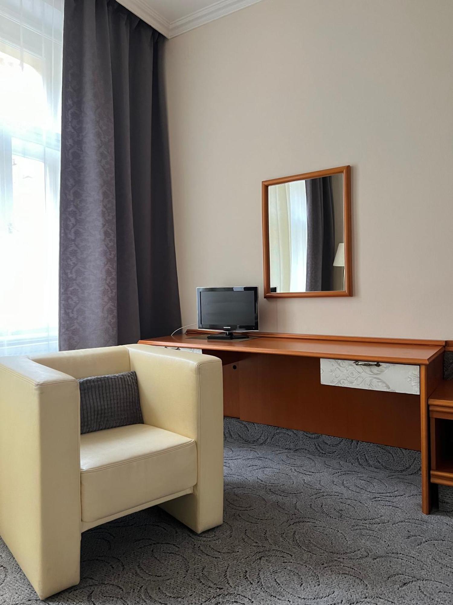 Hotel Geo Prag Exteriör bild