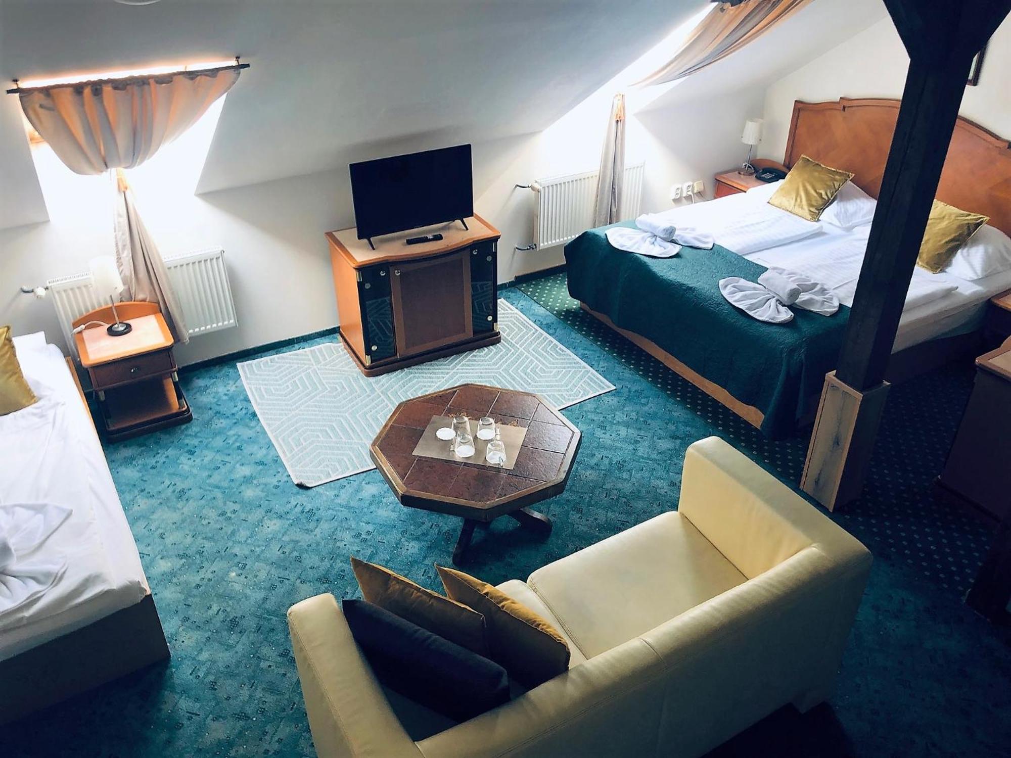 Hotel Geo Prag Exteriör bild