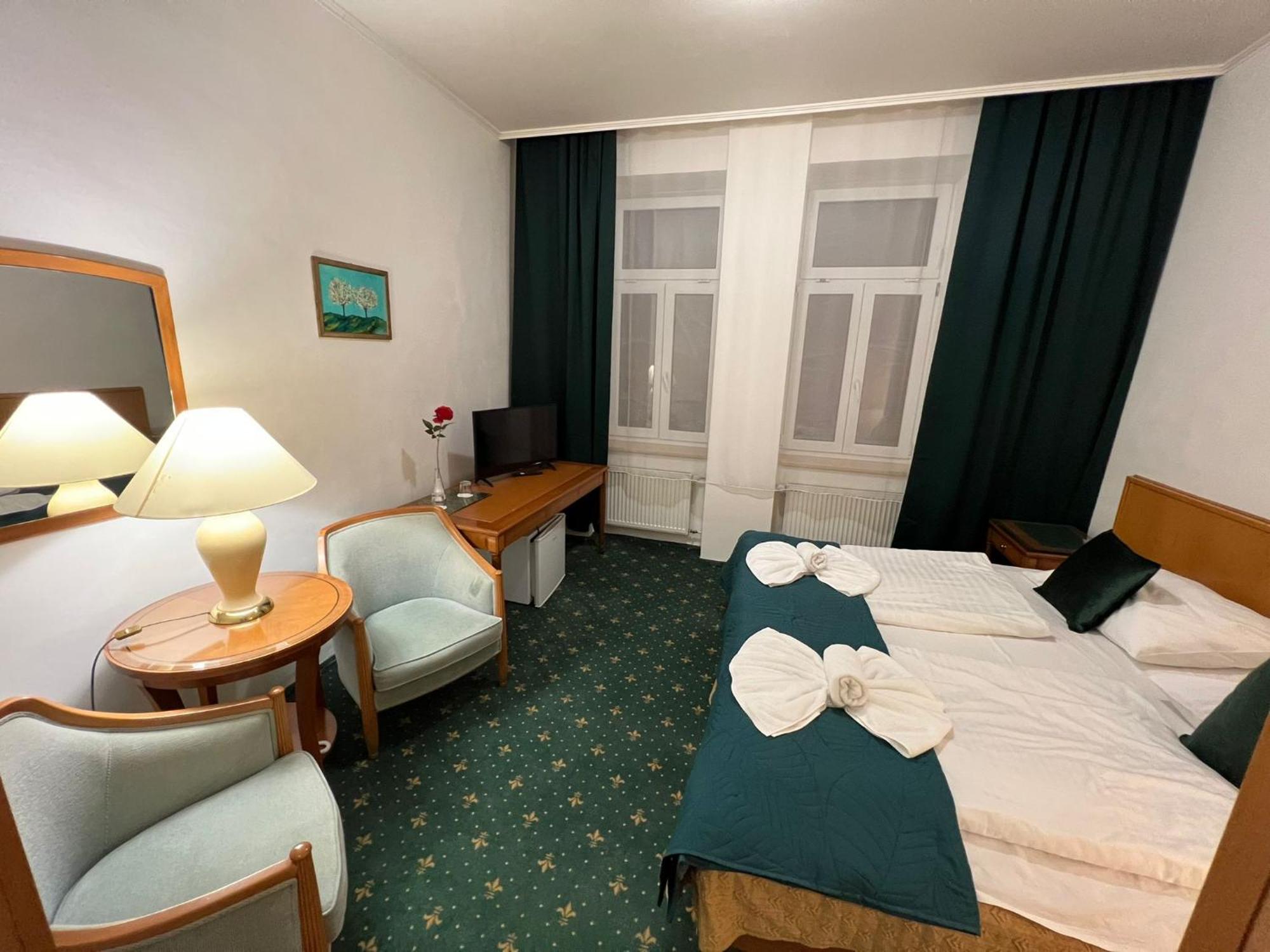 Hotel Geo Prag Exteriör bild