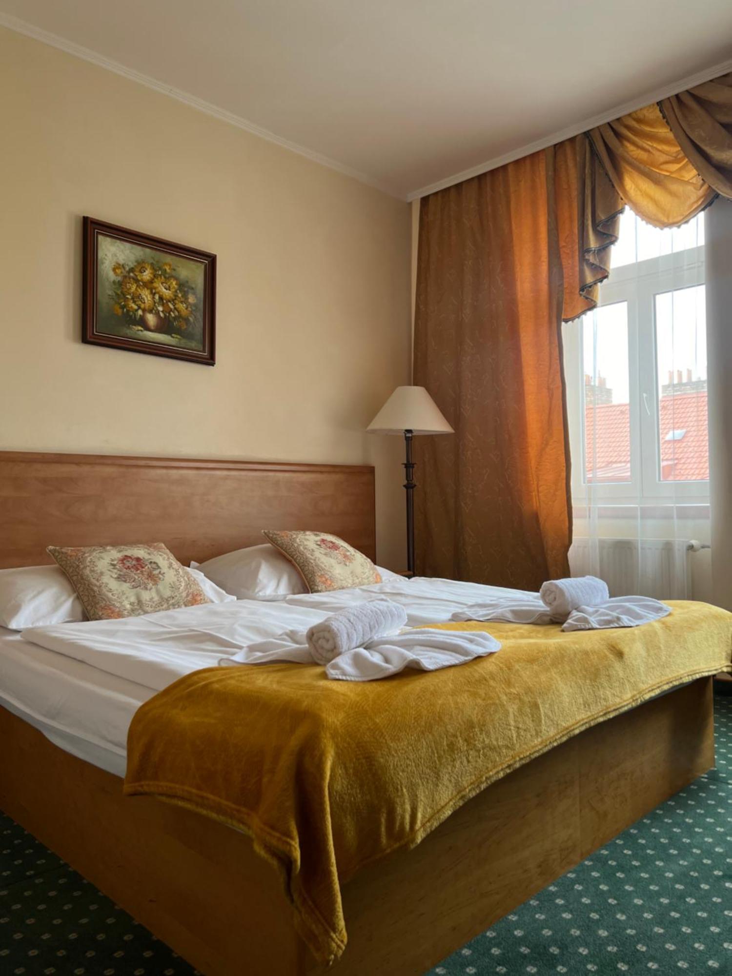 Hotel Geo Prag Exteriör bild