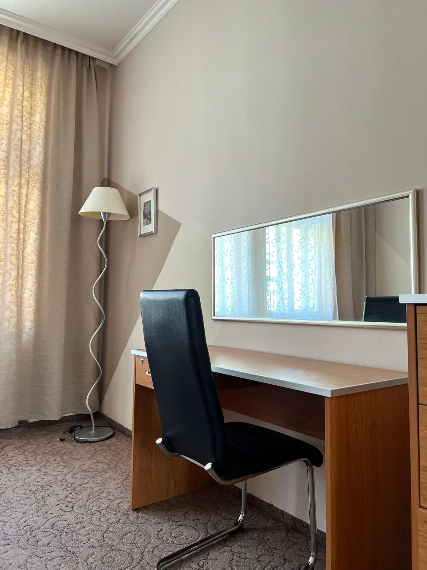 Hotel Geo Prag Exteriör bild